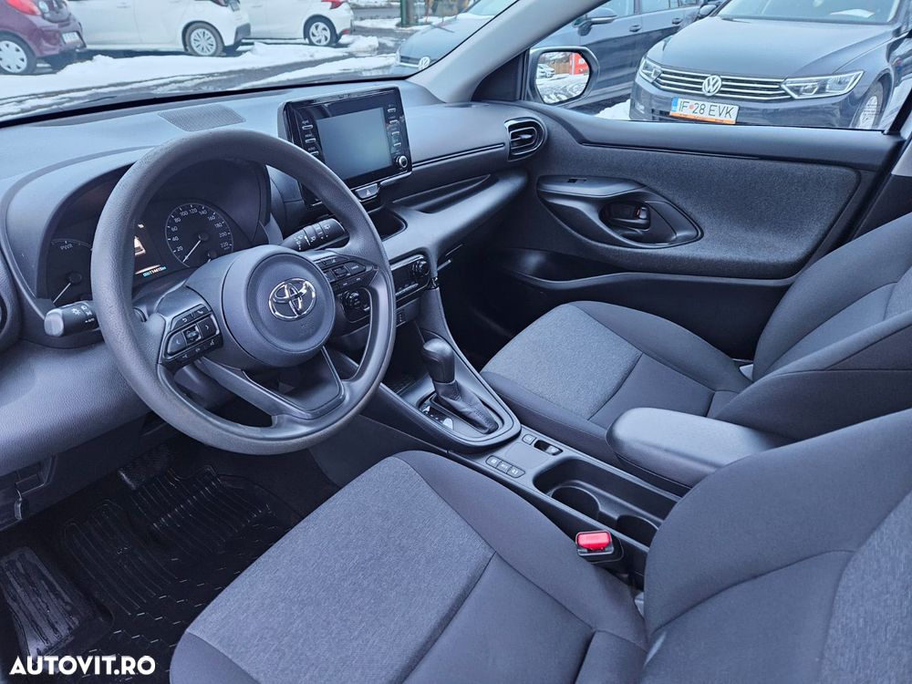 Toyota Yaris - 5