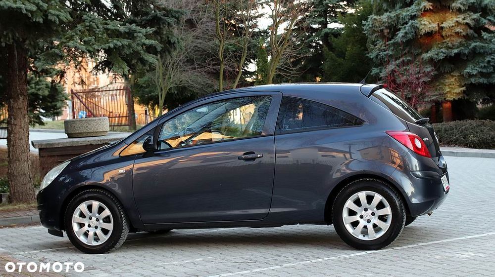 Opel Corsa - 16