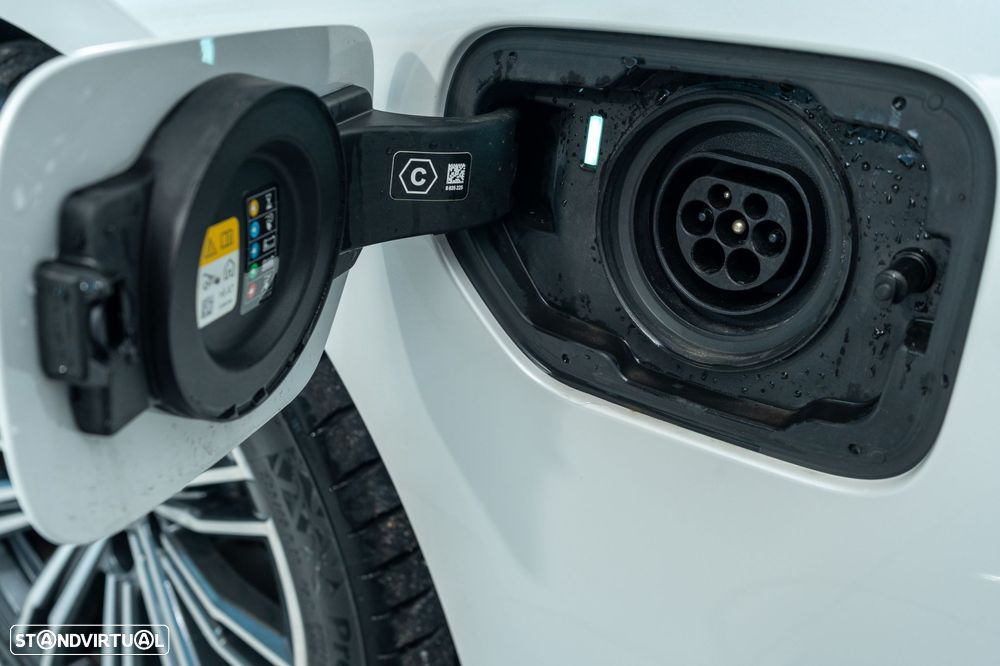 BMW 320 e Pack M Auto - 35