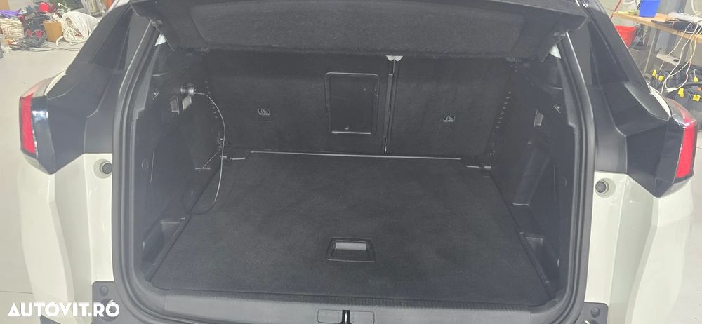 Peugeot 3008 1.2 PureTech 130 EAT8 Allure Pack - 23