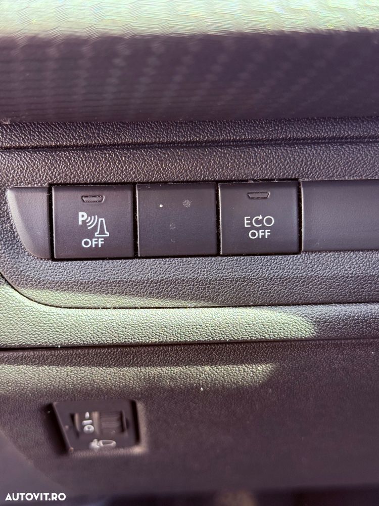 Peugeot 2008 BlueHDi FAP 120 STOP & START EAT6 Allure - 9