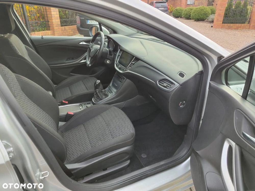 Opel Astra 1.6 D (CDTI) Start/Stop Business - 17