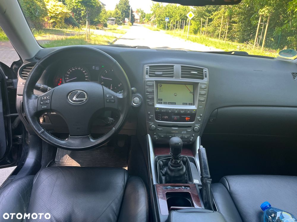 Lexus IS 220d Luxury Line - 15