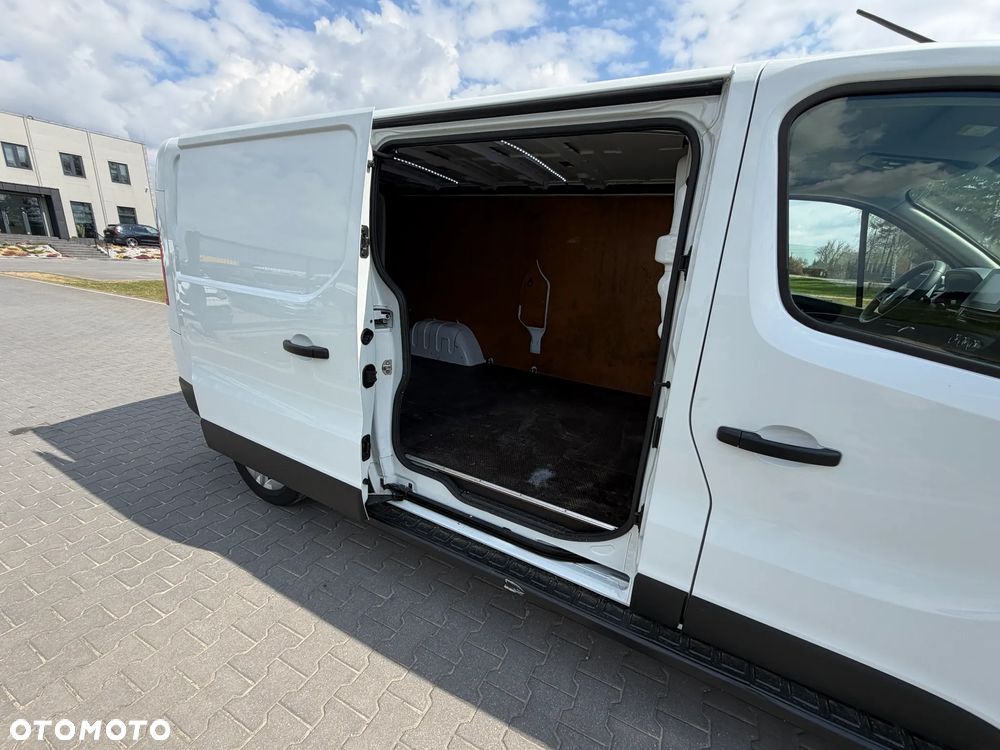 Renault TRAFIC - 9