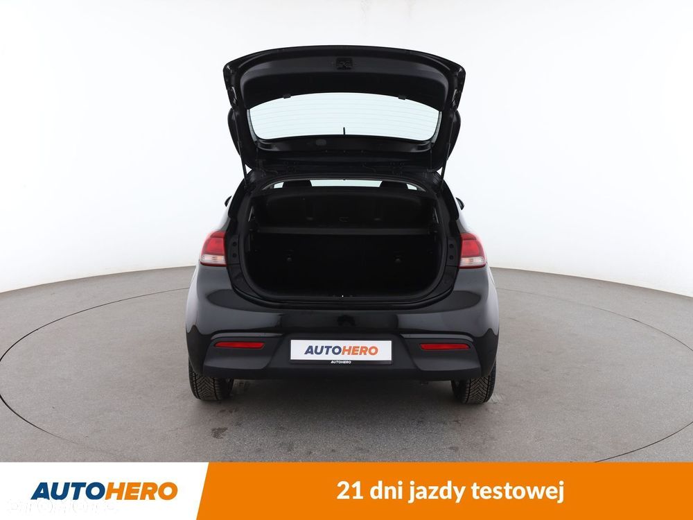 Kia Rio - 16