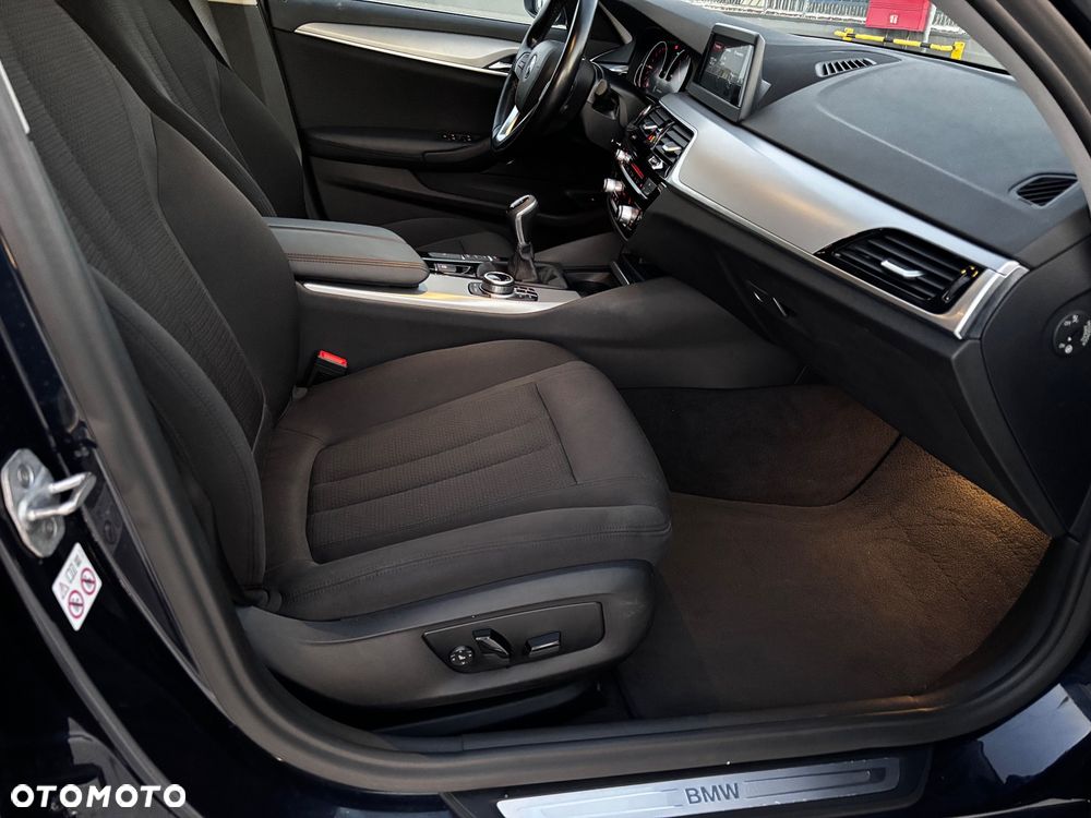 BMW Seria 5 - 28
