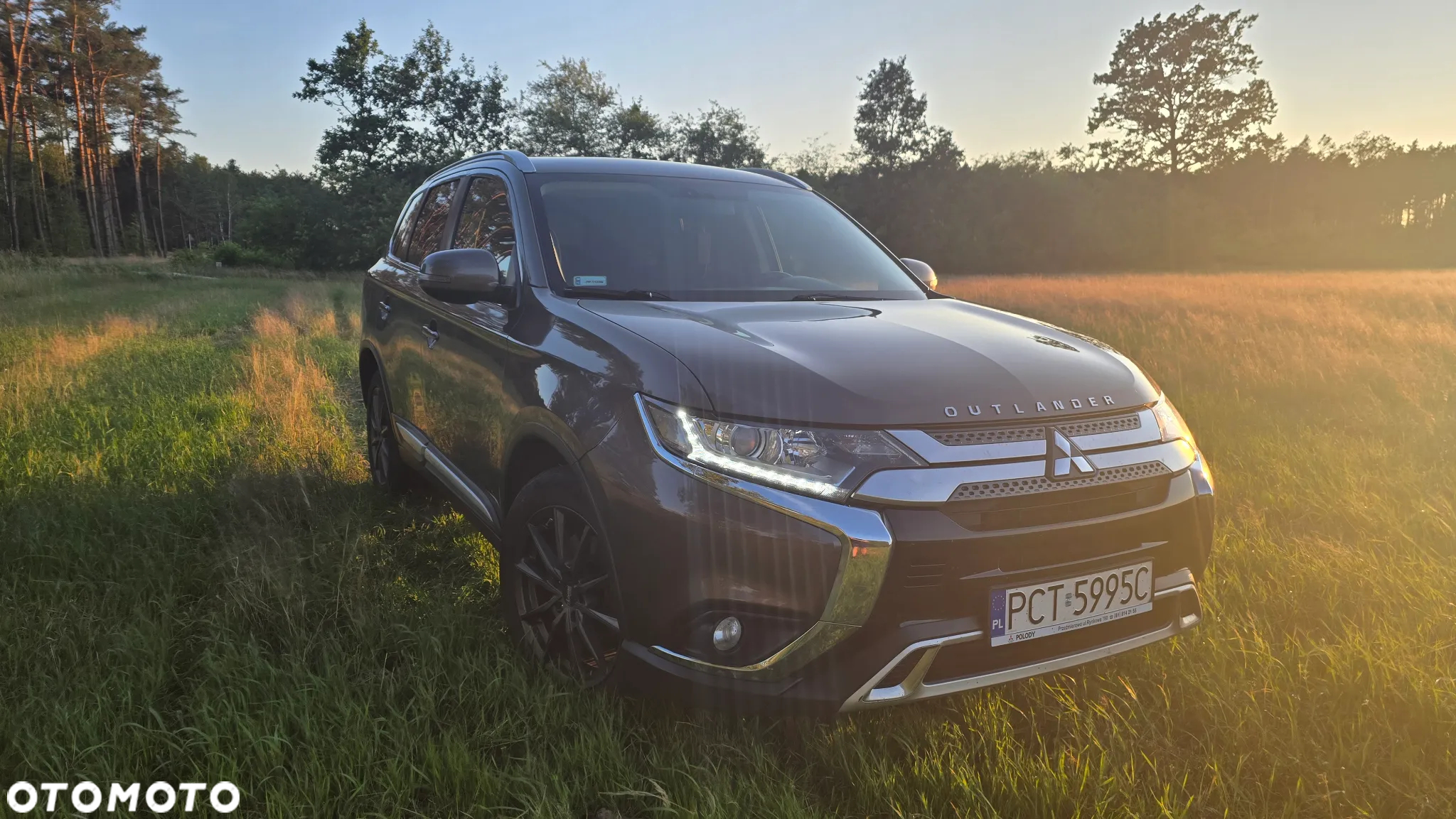 Mitsubishi Outlander 2.0 Instyle + 4WD CVT - 3