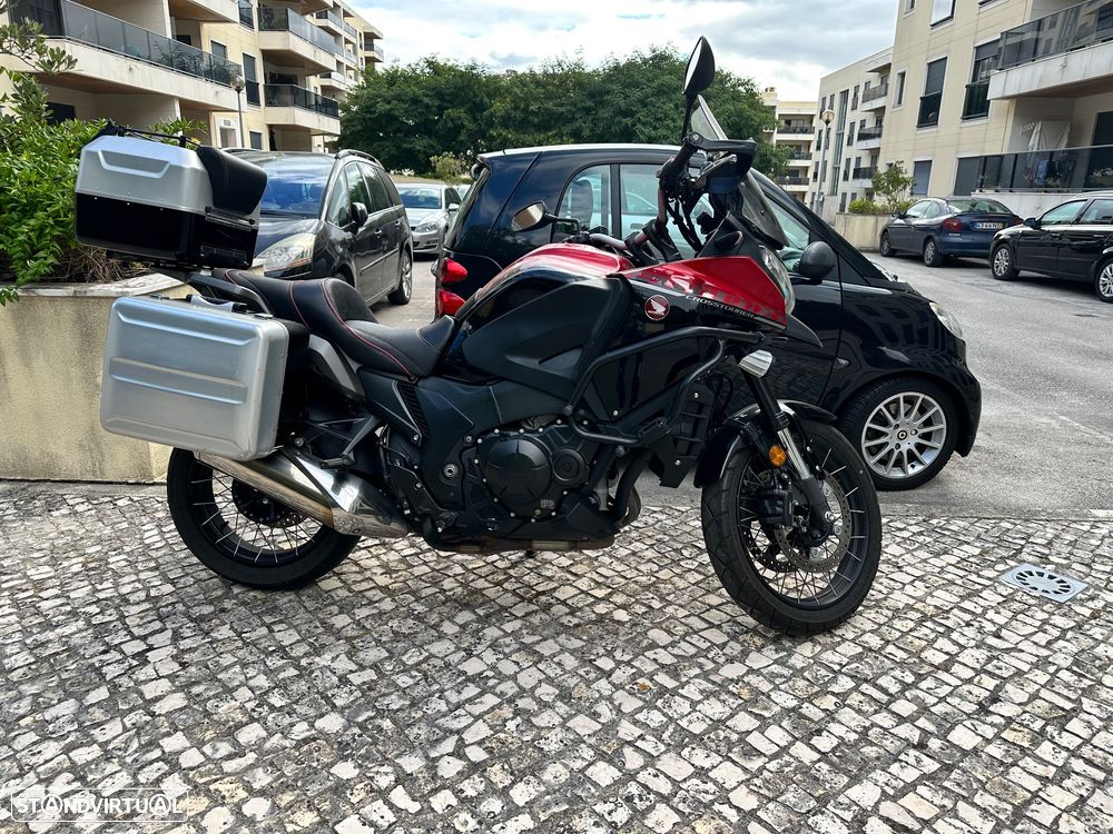 Honda VFR - 1