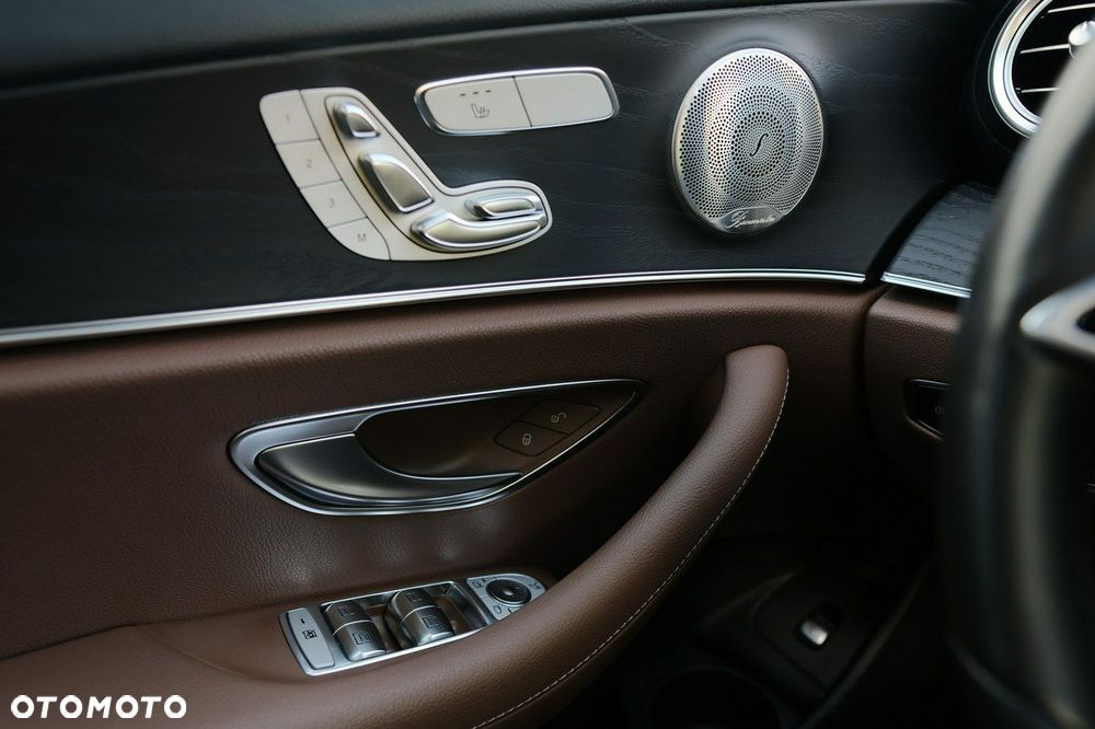 Mercedes-Benz Klasa E 450 4-Matic All-Terrain Exclusive - 40