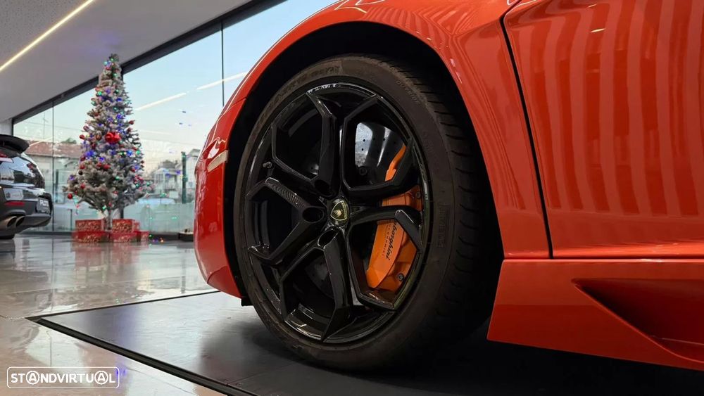 Lamborghini Aventador 6.5 V12 LP700-4 - 7