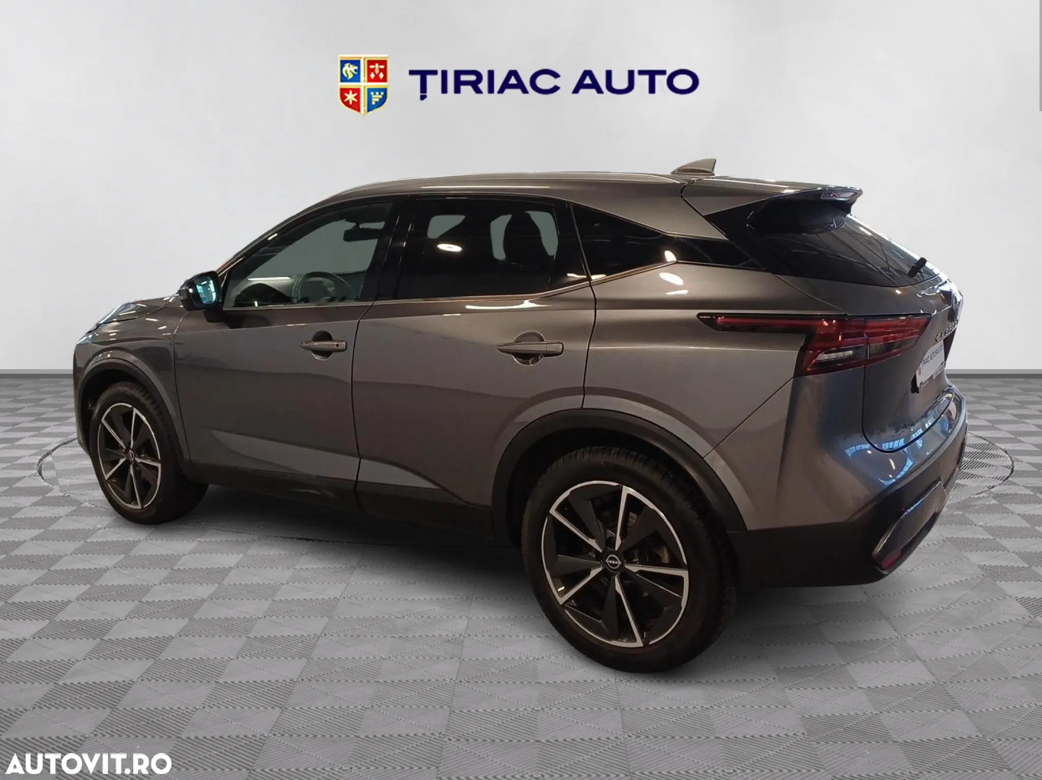 Nissan Qashqai ver-1-3-dig--t-mhev-xtronic-tekna - 3