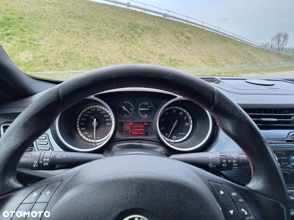 Alfa Romeo Giulietta 1.4 TB MultiAir Distinctive - 6