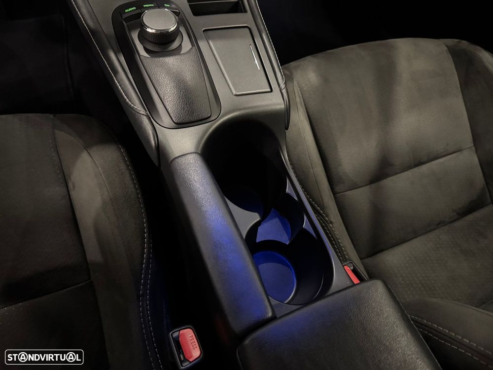 Lexus CT 200h Luxury - 43