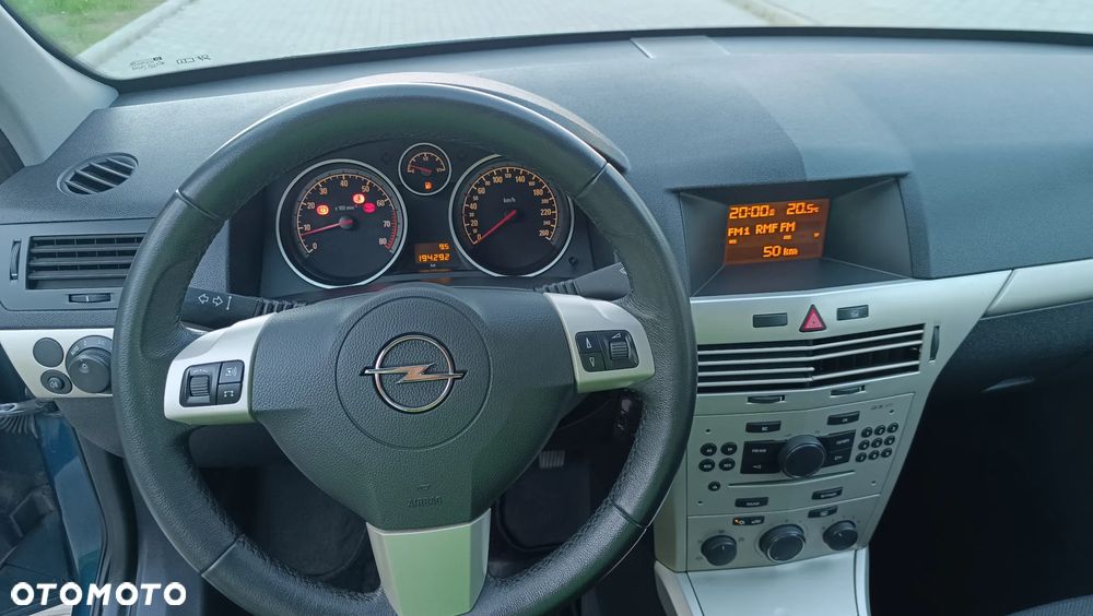Opel Astra 1.4 Easytronic Innovation - 26