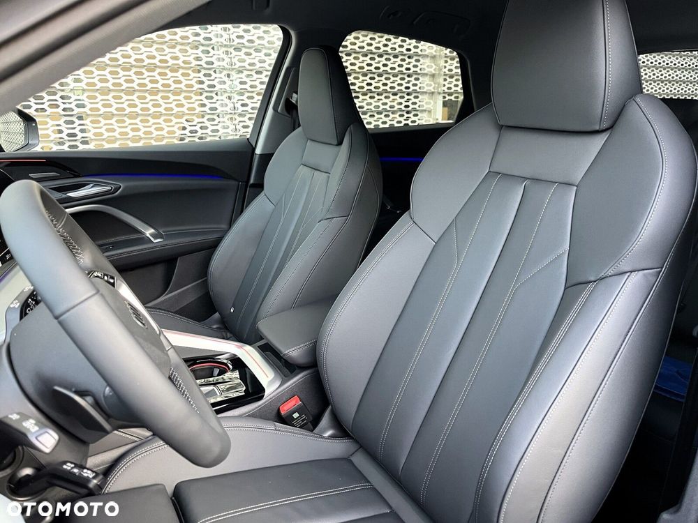 Audi Q5 Sportback - 22