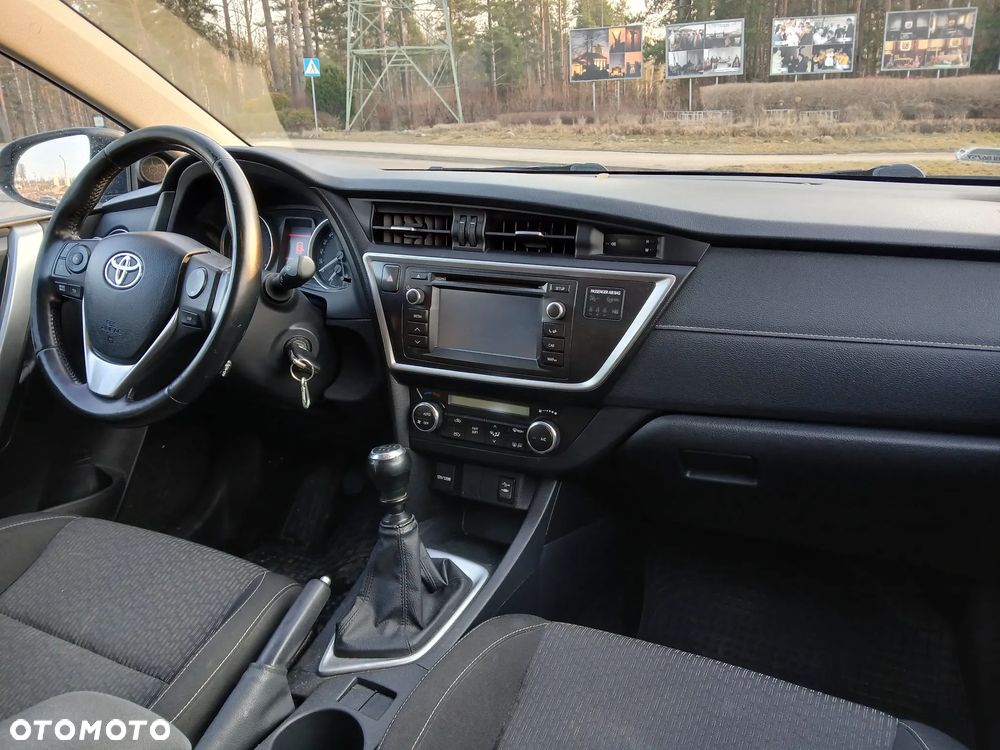 Toyota Auris 1.4 D-4D Premium - 20