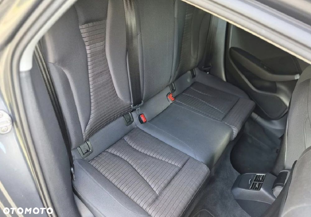 Audi A3 Limousine 1.6 TDI S tronic design - 24