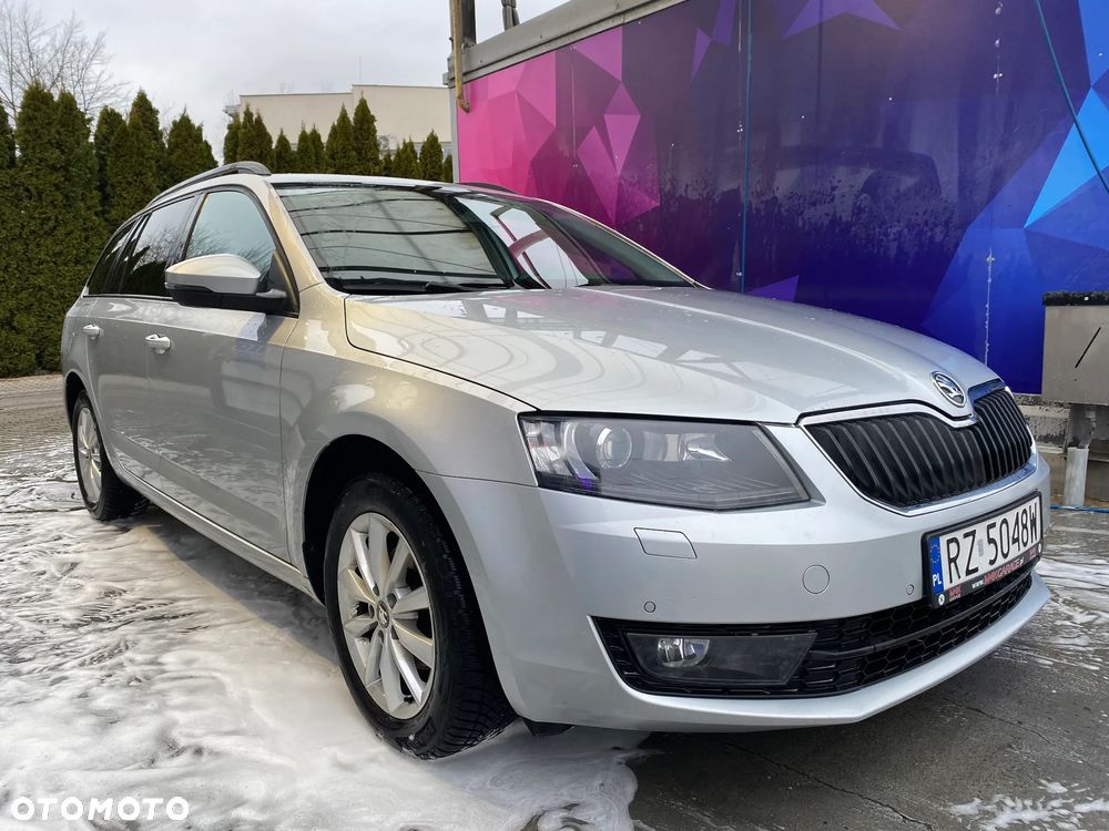 Skoda Octavia 1.6 TDI Ambition - 2