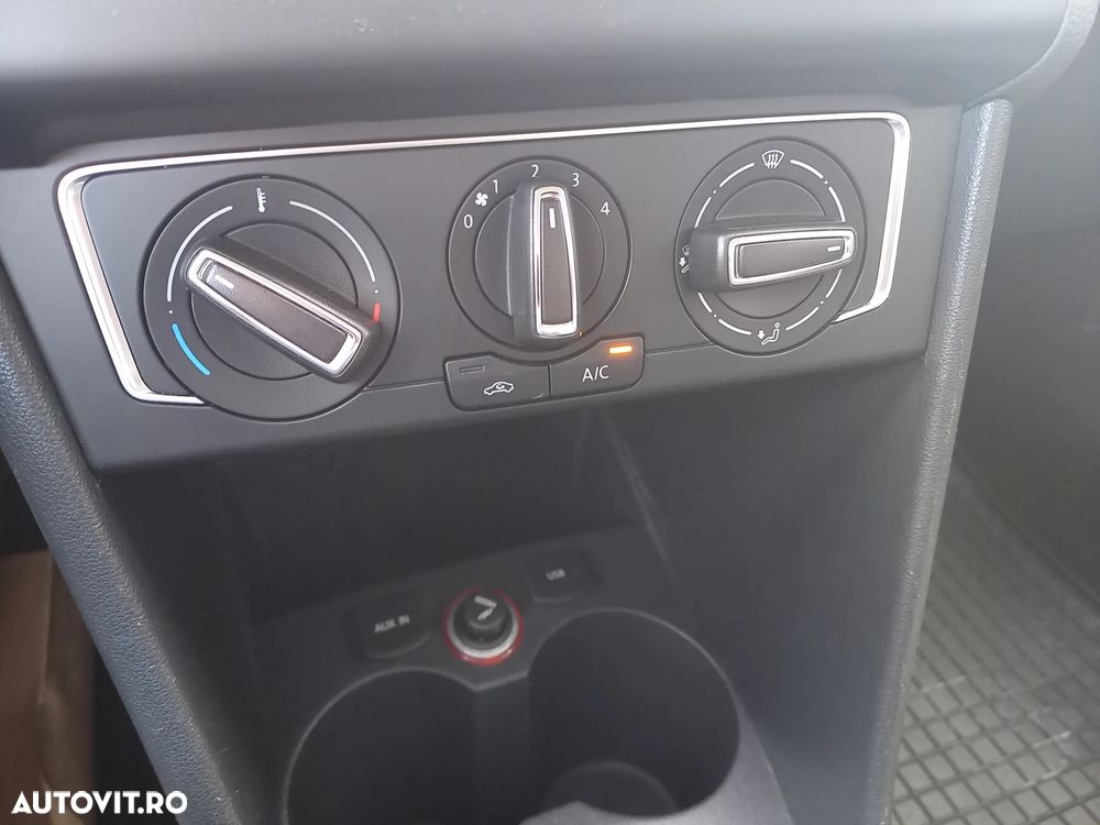 Volkswagen Polo 1.2 TSI BMT Comfortline - 25