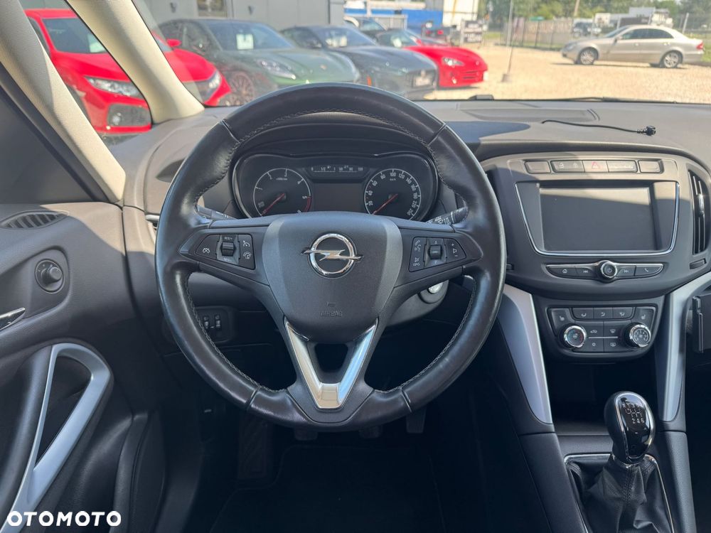 Opel Zafira - 13
