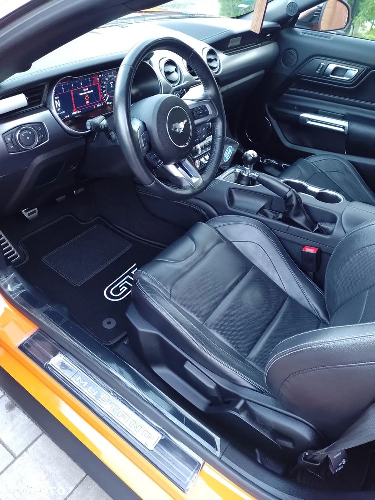 Ford Mustang - 20