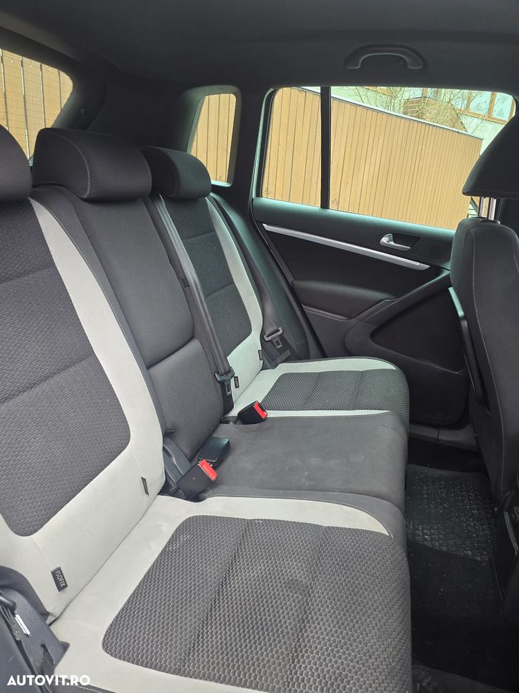 Volkswagen Tiguan 2.0 TDI 4Motion BMT Sport & Style - 10