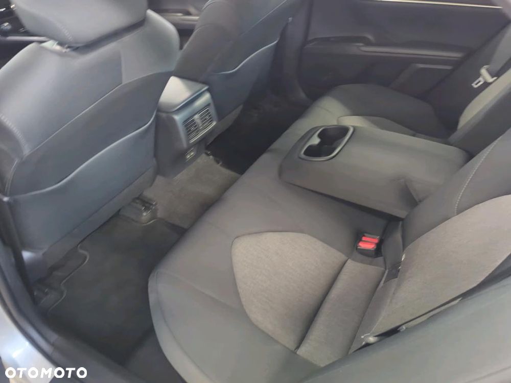 Toyota Camry - 13