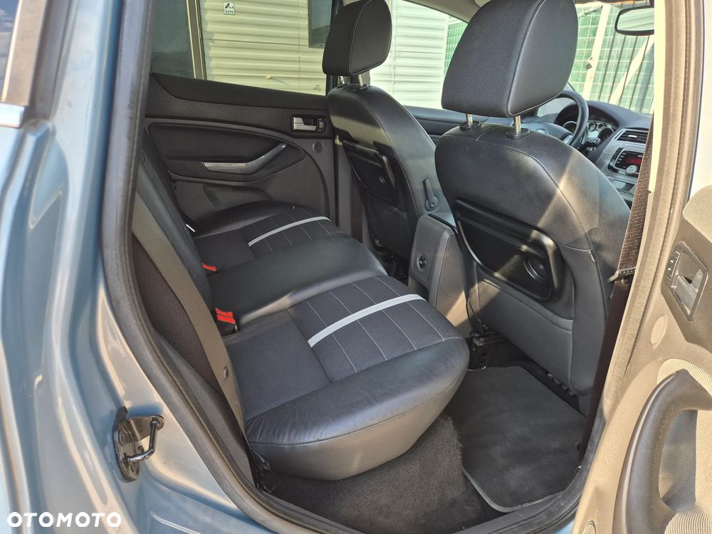 Ford Kuga 2.0 TDCi Titanium - 20
