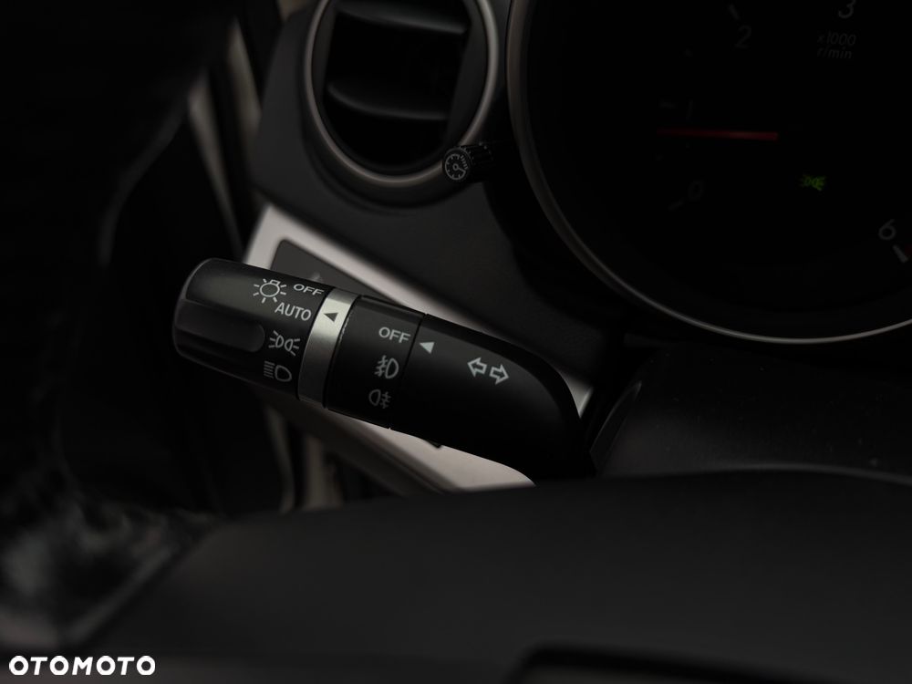 Mazda 3 1.6 CD Exclusive + - 15