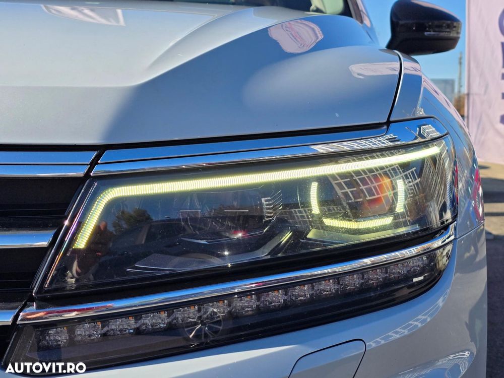 Volkswagen Tiguan - 36