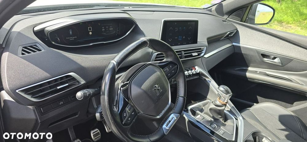 Peugeot 3008 - 12
