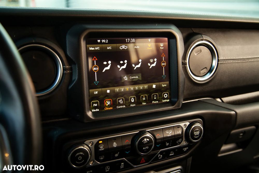 Jeep Gladiator 3.0L V6 AT8 4x4 264 CP Overland - 20