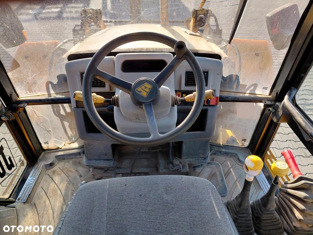 JCB 4 CX - 36