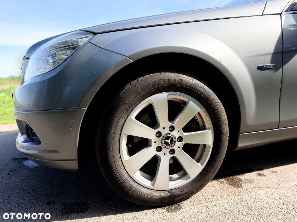 Mercedes-Benz Klasa C 200 (BlueEFFICIENCY) 7G-TRONIC Avantgarde - 9