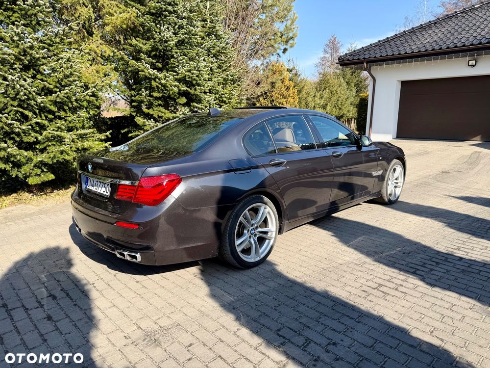 BMW Seria 7 750d xDrive - 11