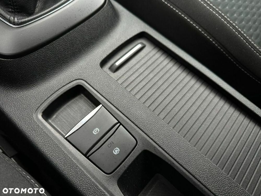 Ford Kuga - 29