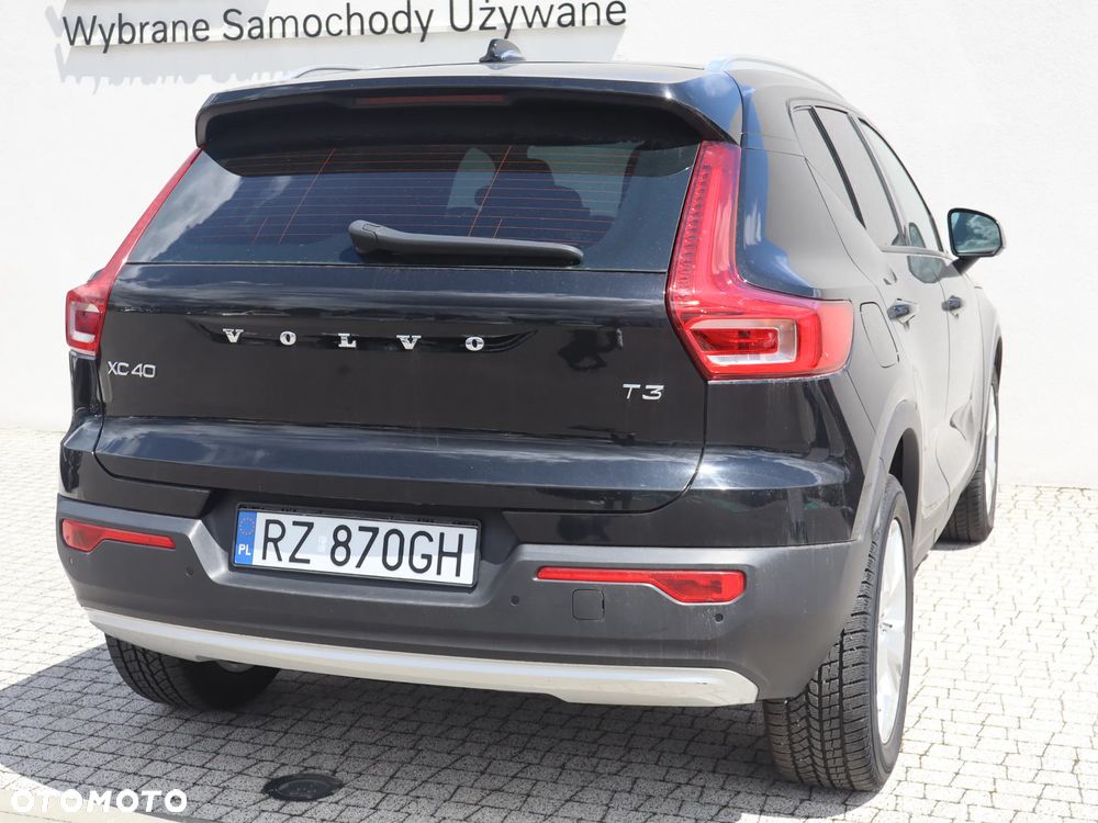 Volvo XC 40 T3 Momentum - 5