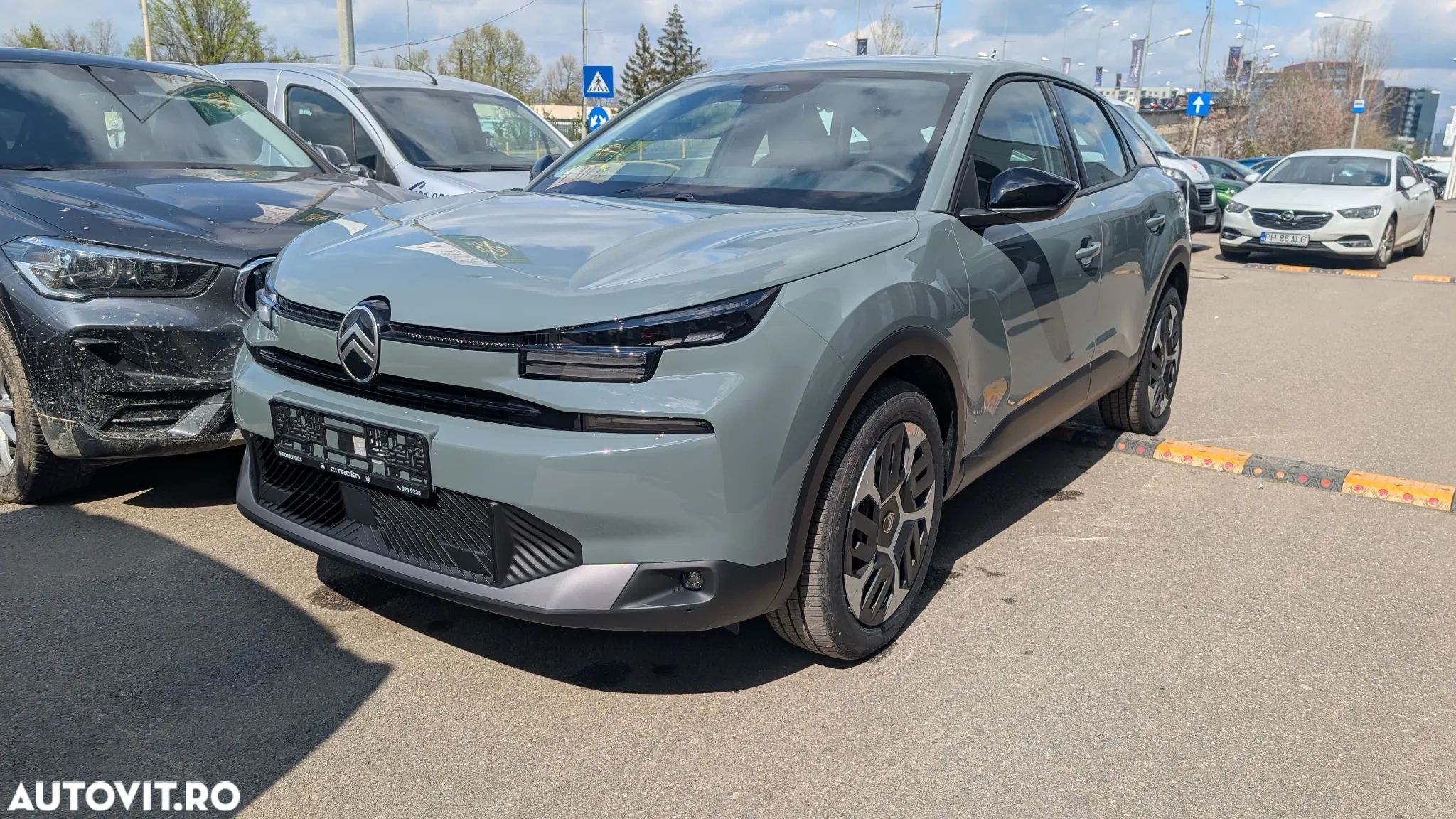 Citroën C4 1.2 136 eDCT6 MHEV PLUS - 1