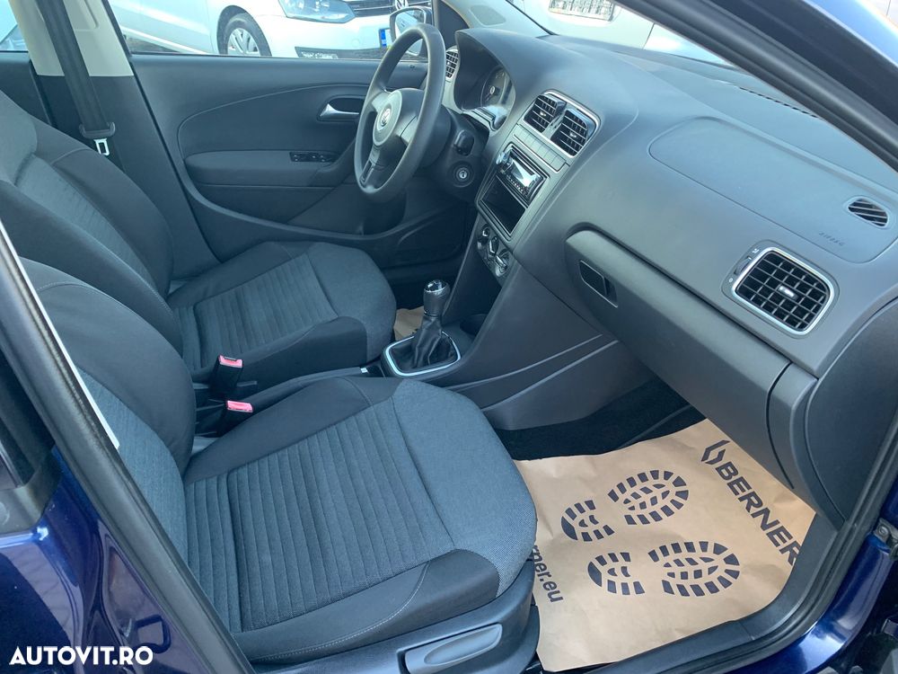 Volkswagen Polo 1.6 TDI Blue Motion Technology Comfortline - 17