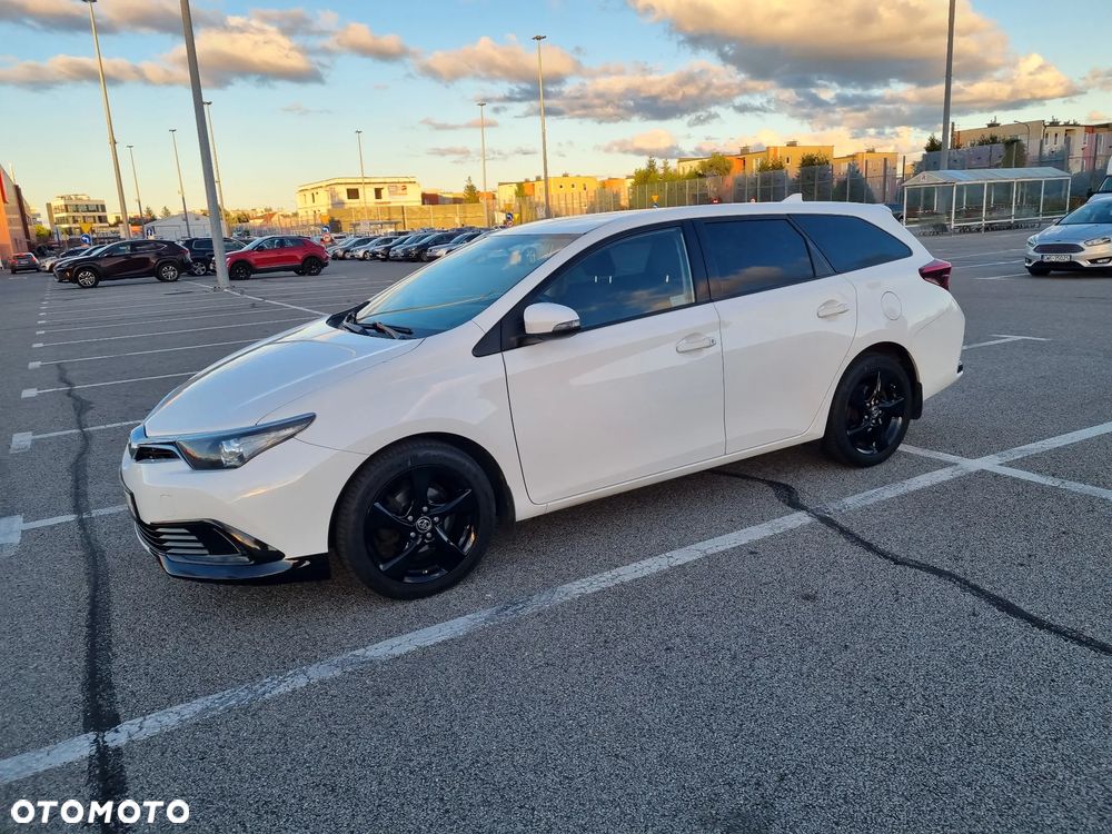 Toyota Auris 1.6 Active - 2