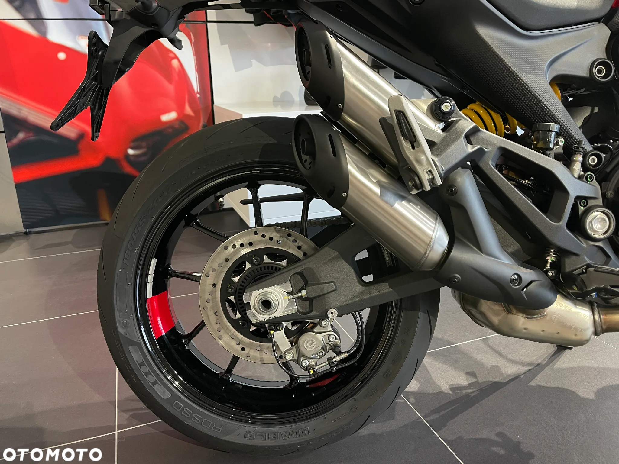 Ducati Monster - 8