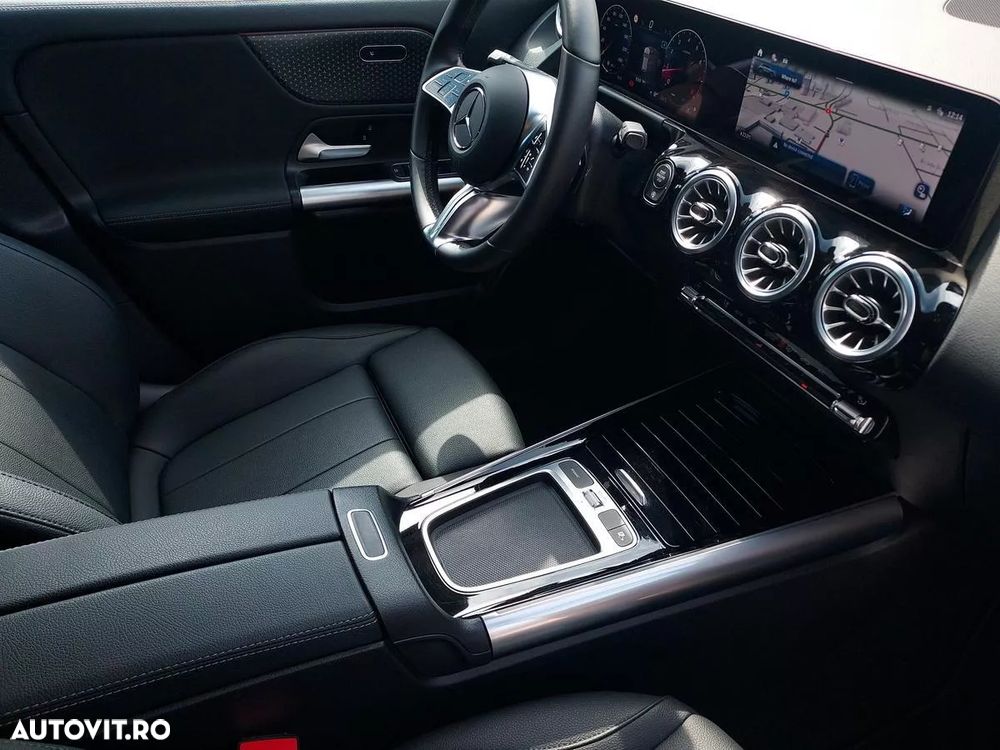 Mercedes-Benz GLA 200 Aut. - 13