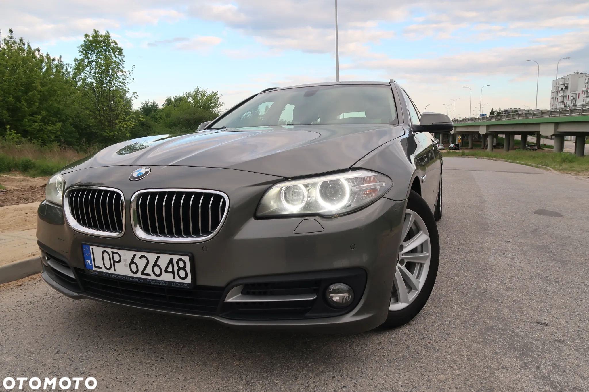 BMW Seria 5 520d Touring - 10