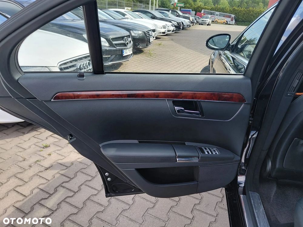 Mercedes-Benz Klasa S 500 4-Matic - 14