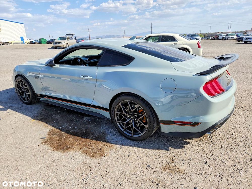 Ford Mustang - 6