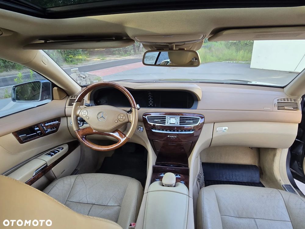 Mercedes-Benz CL 500 4-Matic BlueEff - 33