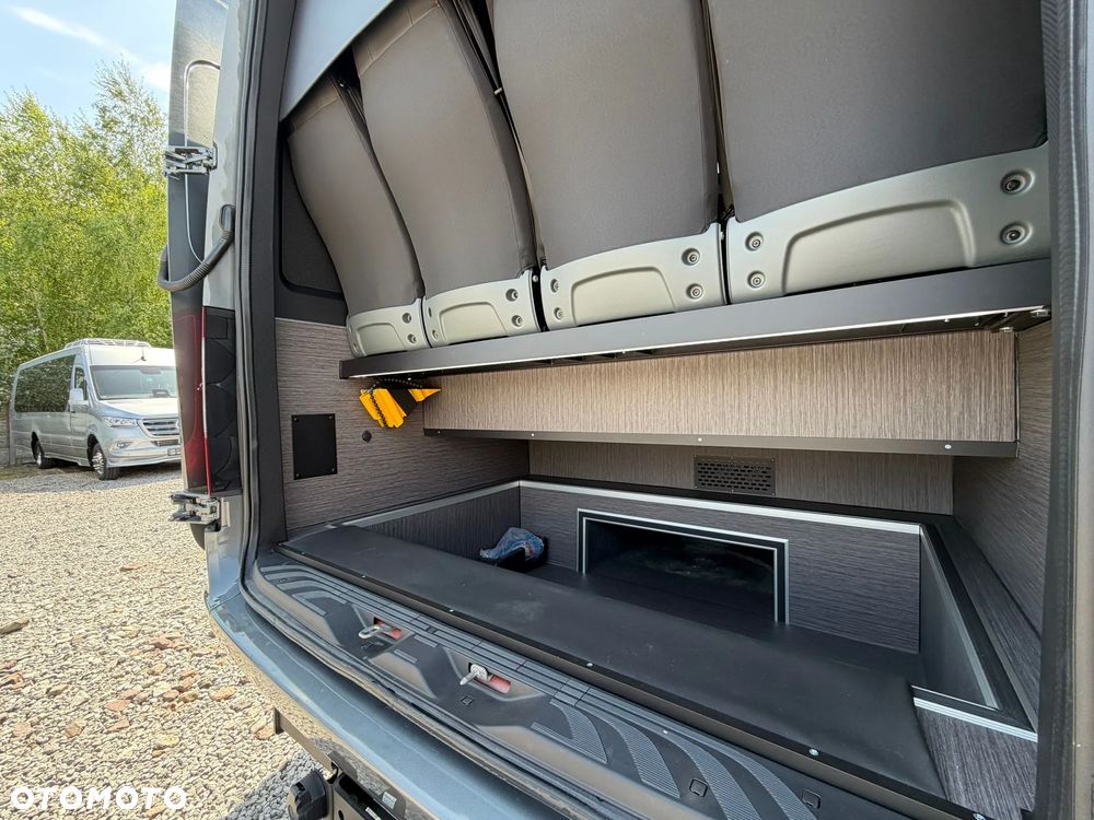 Mercedes-Benz Sprinter 519 - 9