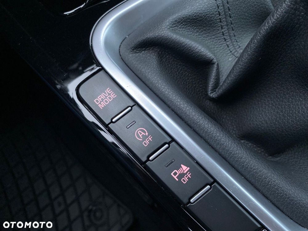 Kia Ceed - 23