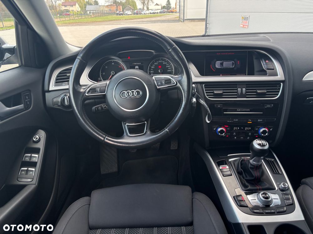 Audi A4 Avant 2.0 TDI DPF quattro Attraction - 29