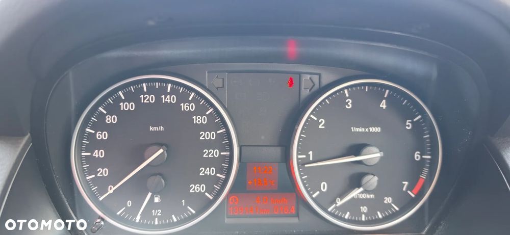 BMW X1 sDrive18i xLine - 27